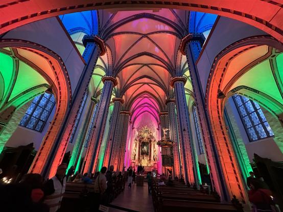 Beleuchtung Namen Jesu Kirche Bonn